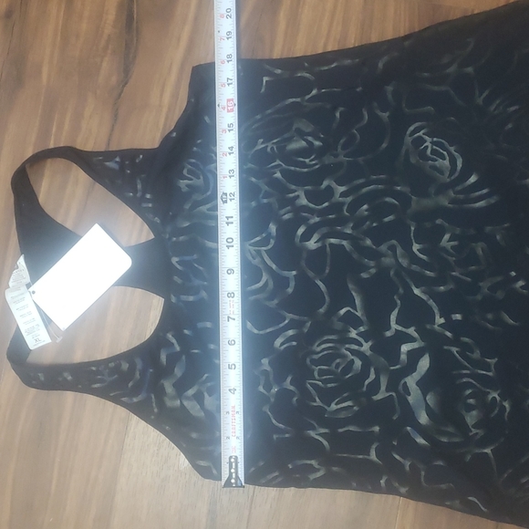 Fabletics Eiffel Tank black dry-sport performance moisture wicking XL NWT - Picture 4 of 6